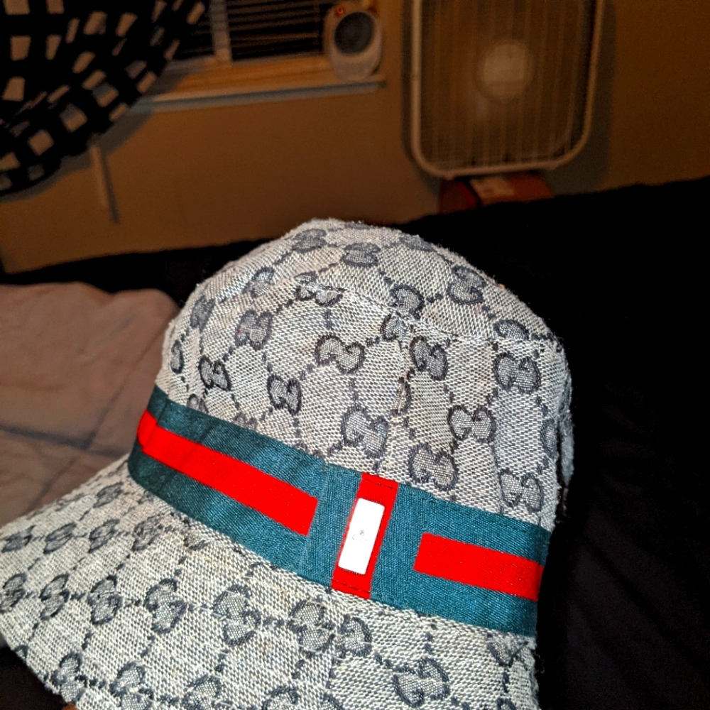 Gucci fisherman